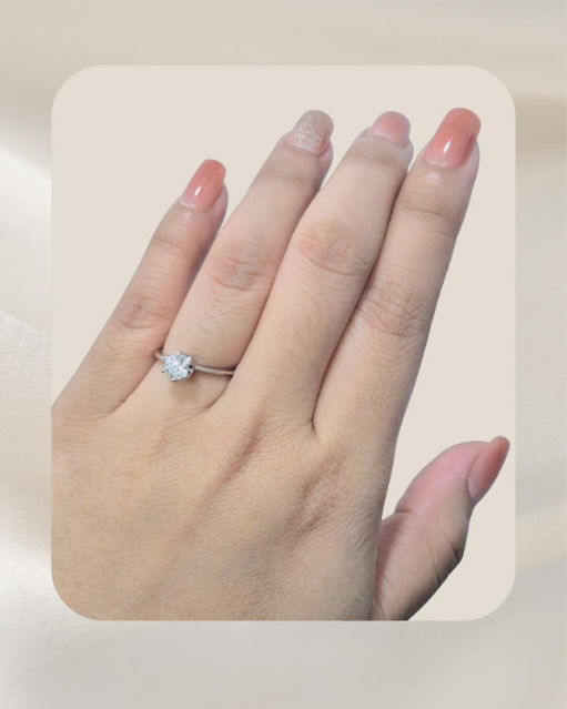 18K Diamond Ring