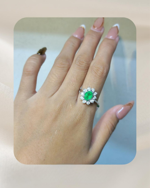 18K Diamond Ring