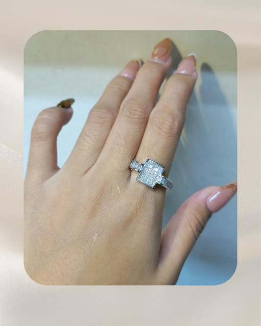 18K Diamond Ring