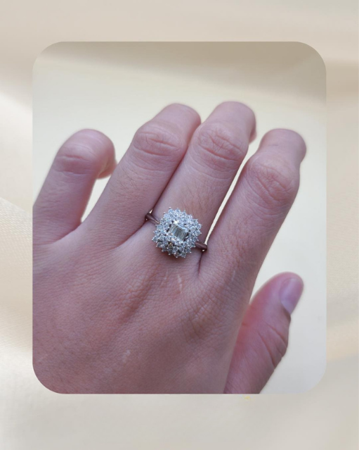 18K Diamond Ring