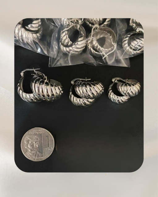 18K White Gold Earrings