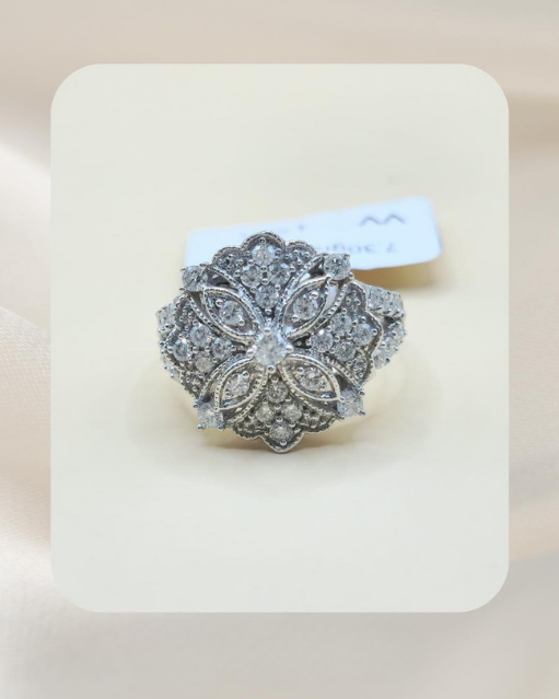 18K Diamond Ring