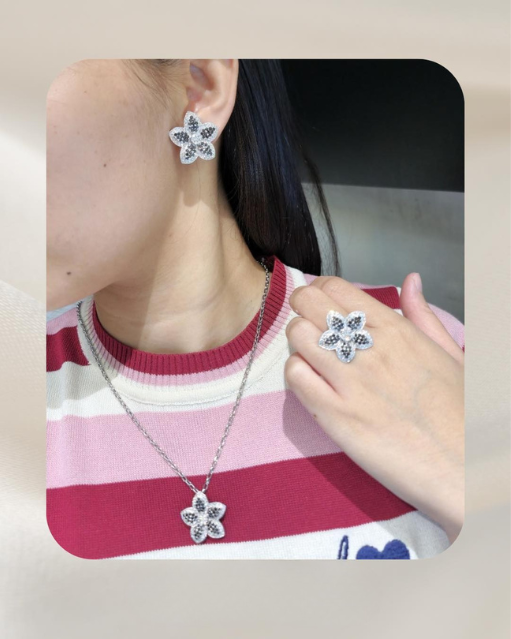 18K Diamond Set