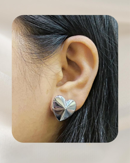 18K White Gold Earrings