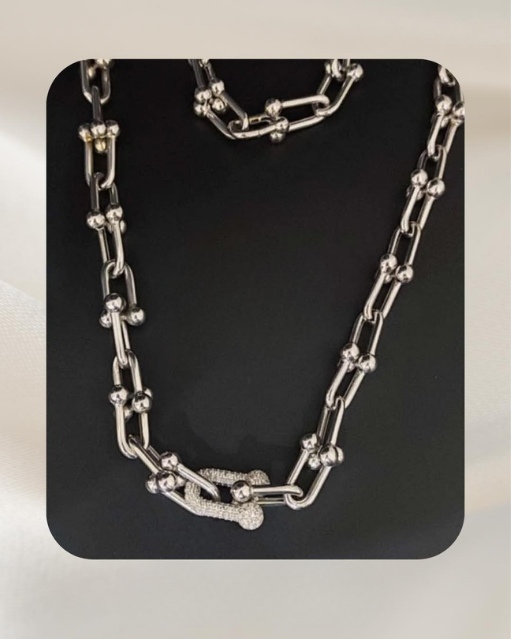 18K White Gold Necklace