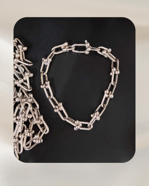 18K White Gold Bracelet