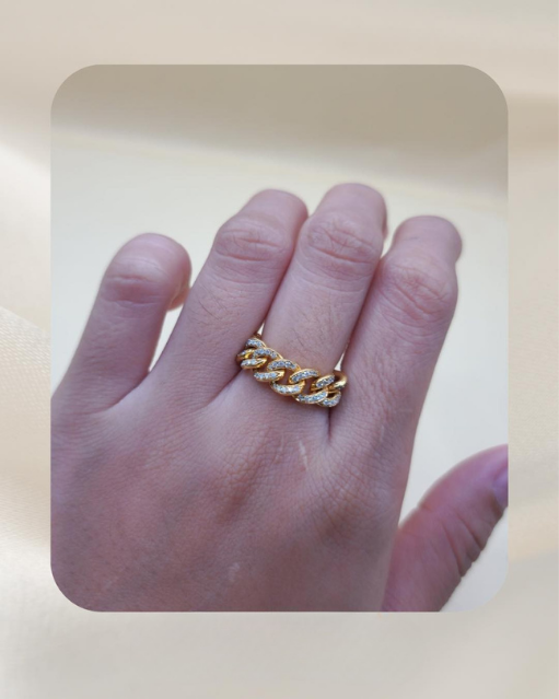 18K Diamond Ring