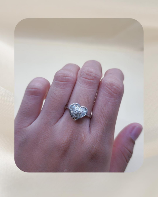 18K Diamond Ring