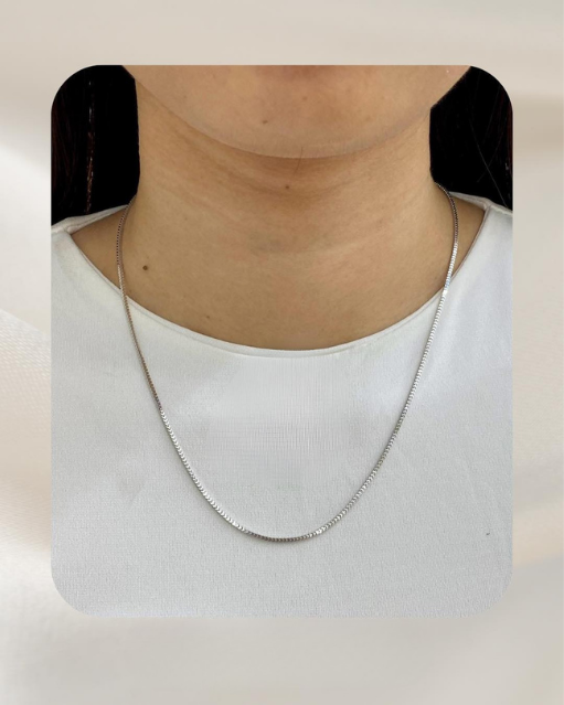 18K White Gold Necklace