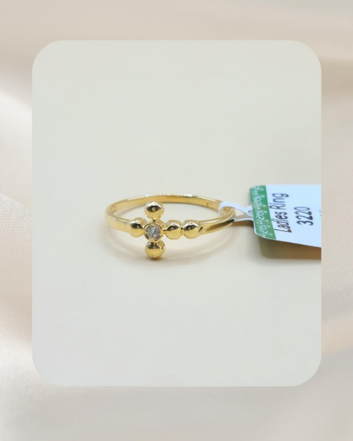 18K Diamond Ring
