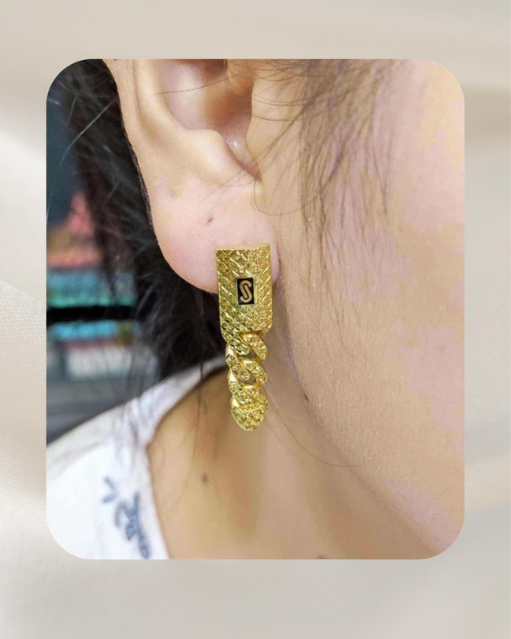 18K Yellow Gold Earrings