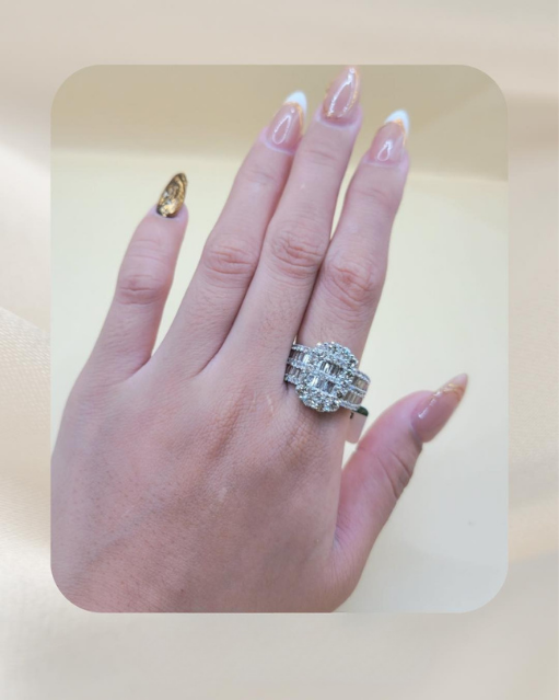 18K Diamond Ring