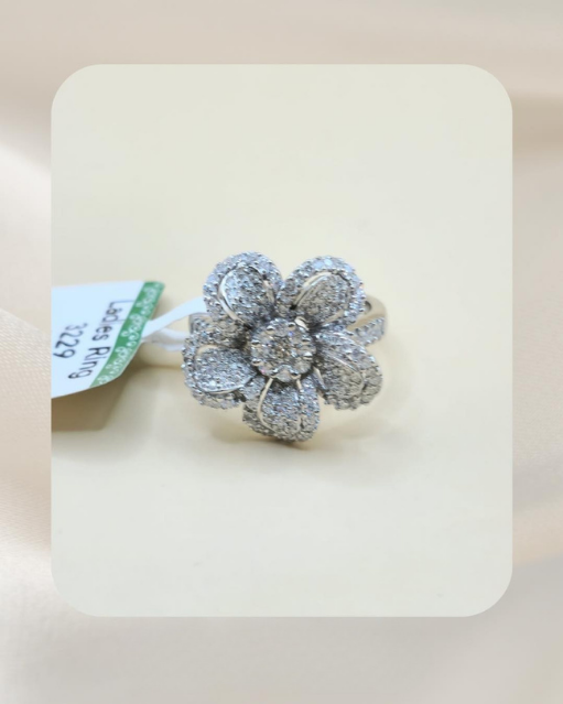 18K Diamond Ring