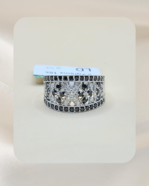 18K Diamond Ring