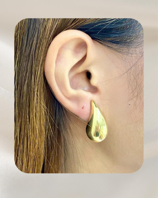 18K Yellow Gold Earrings