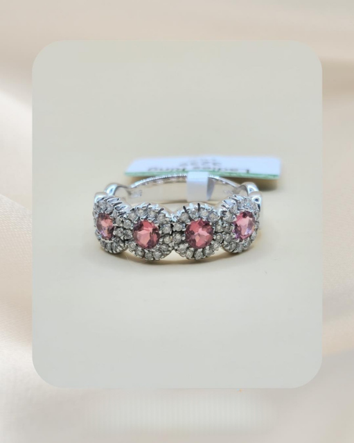 18K Diamond Ring