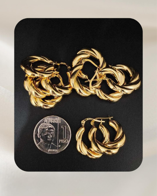 18K Yellow Gold Earrings