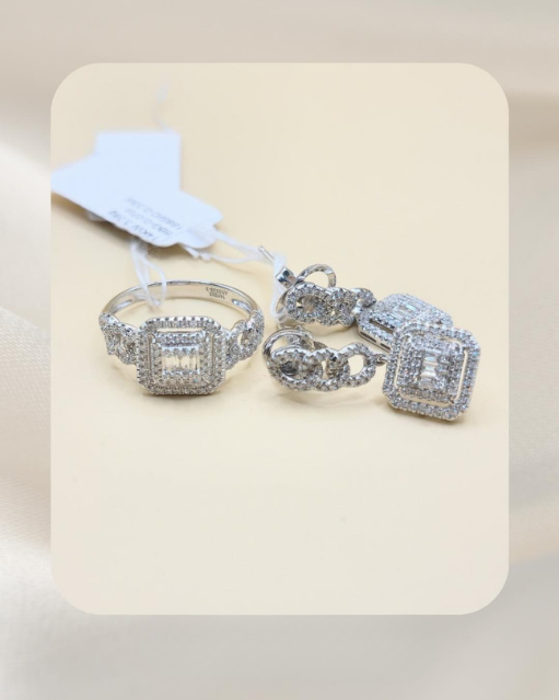14K Diamond Set