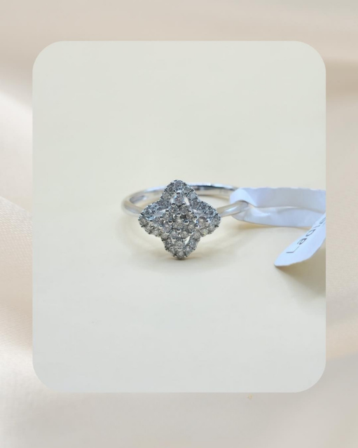 18K Diamond Ring