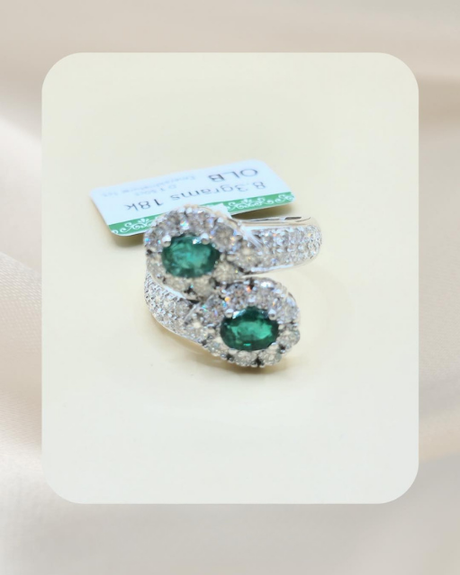 18K Diamond Ring