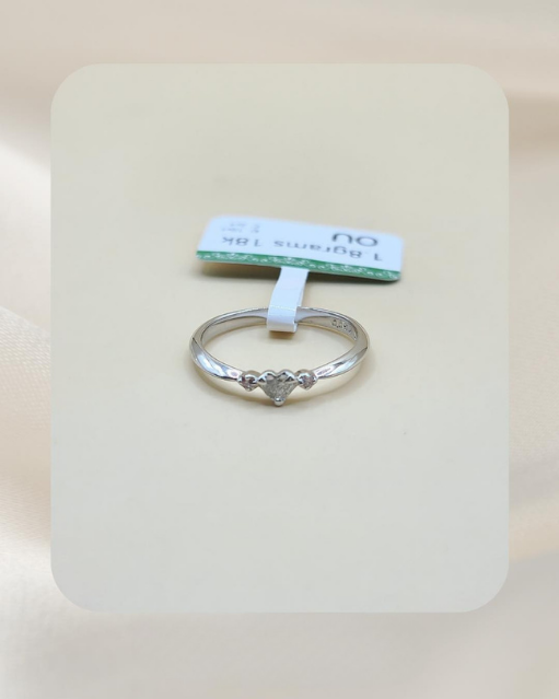 18K Diamond Ring