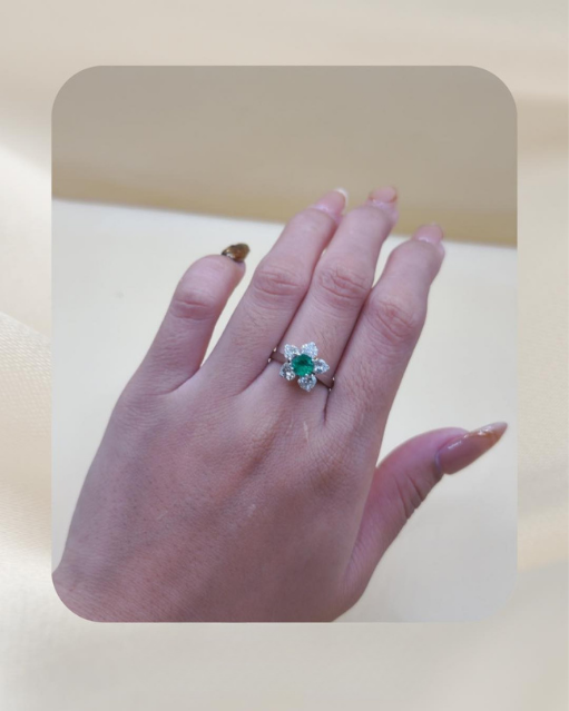 18K Diamond Ring