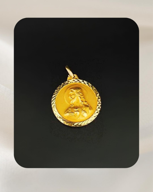 18K Yellow Gold Pendant