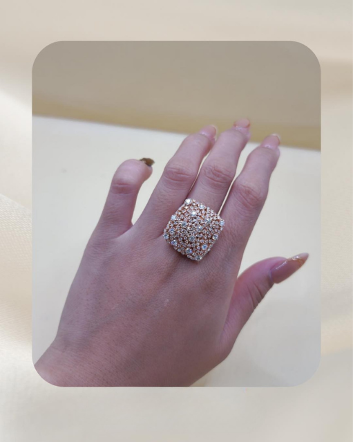 18K Diamond Ring
