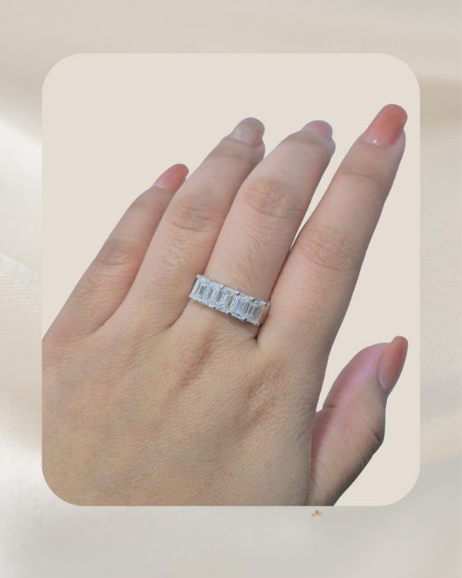 18K Diamond Ring