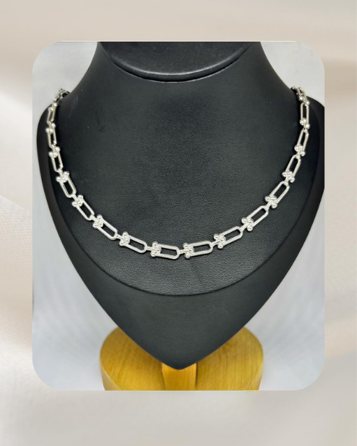 18K White Gold Necklace