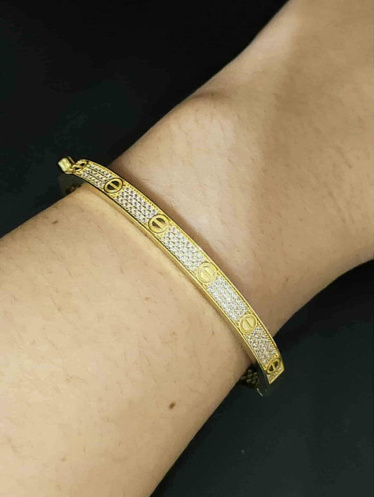 18K Bangle