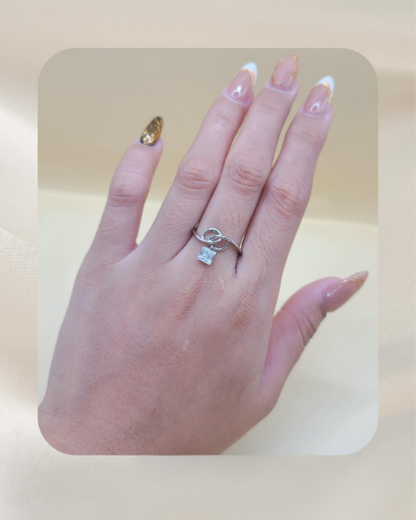 18K Diamond Ring