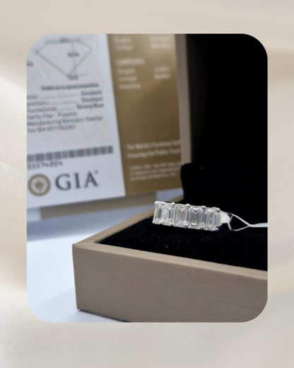 18K Diamond Ring