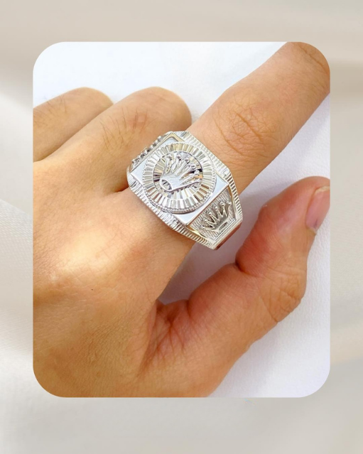 18K White Gold Ring