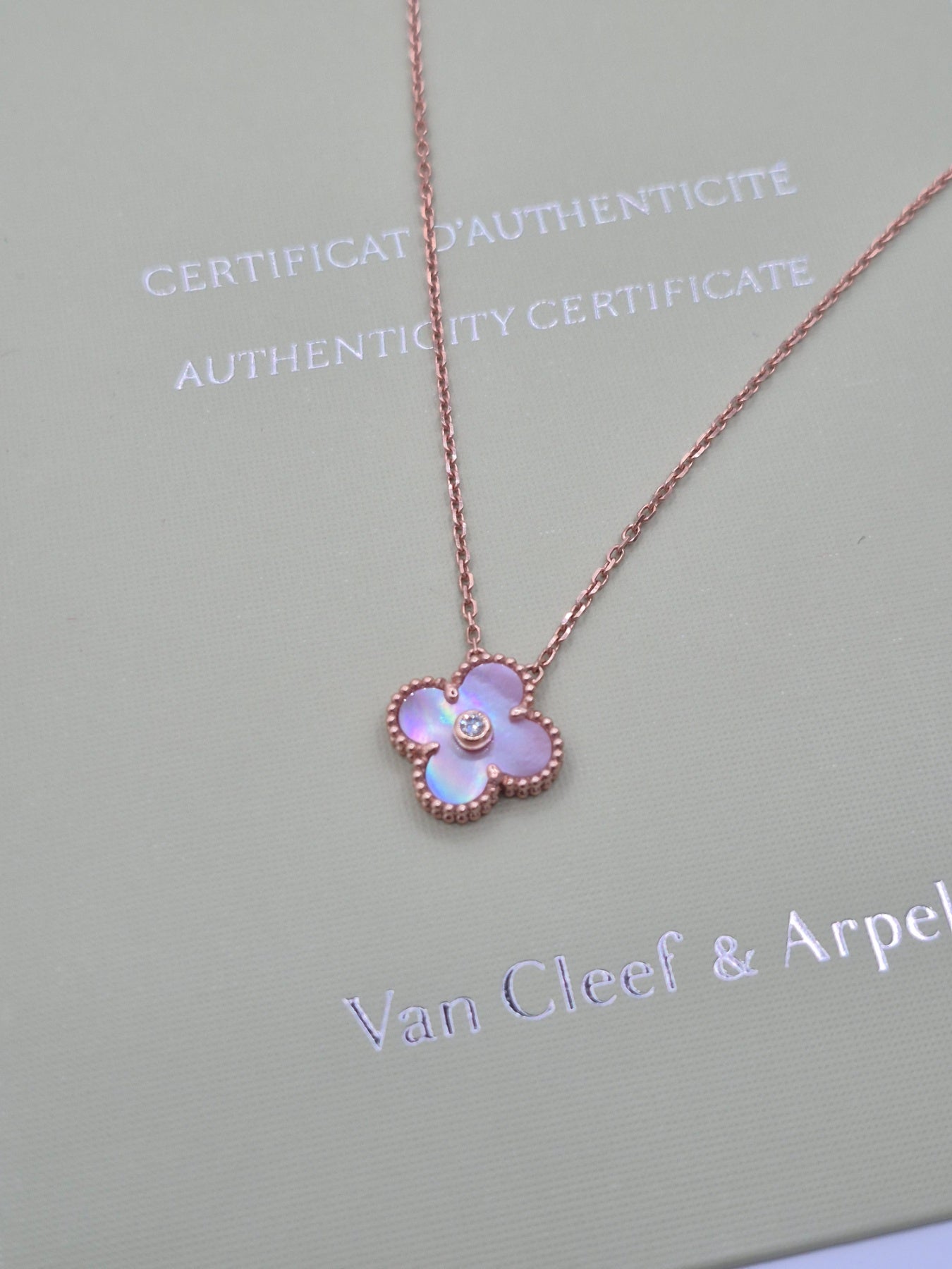 18K HK Setting Necklace