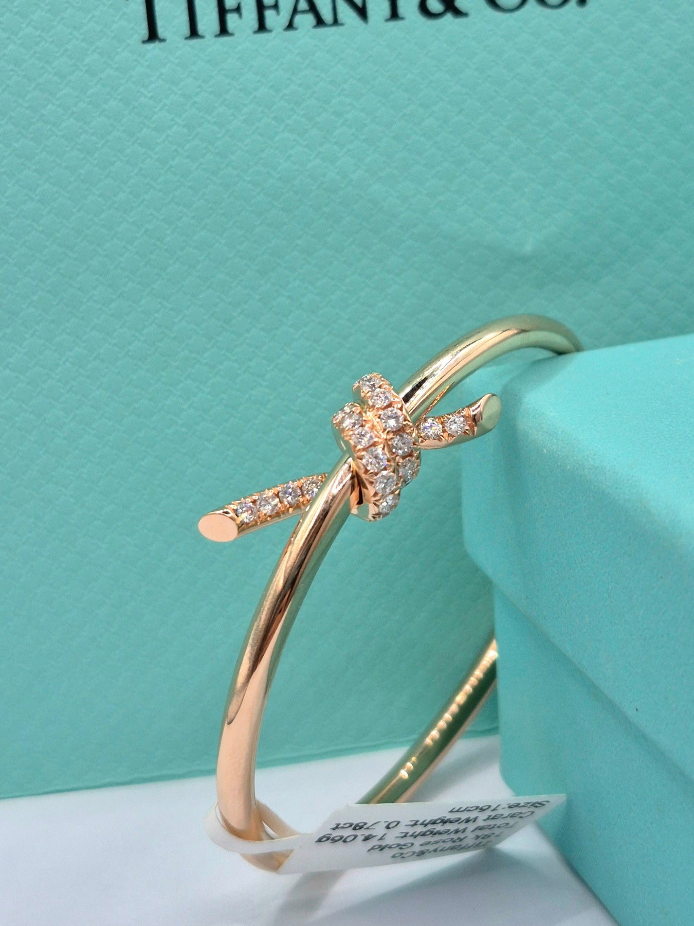 18K HK Setting Diamond Bangle