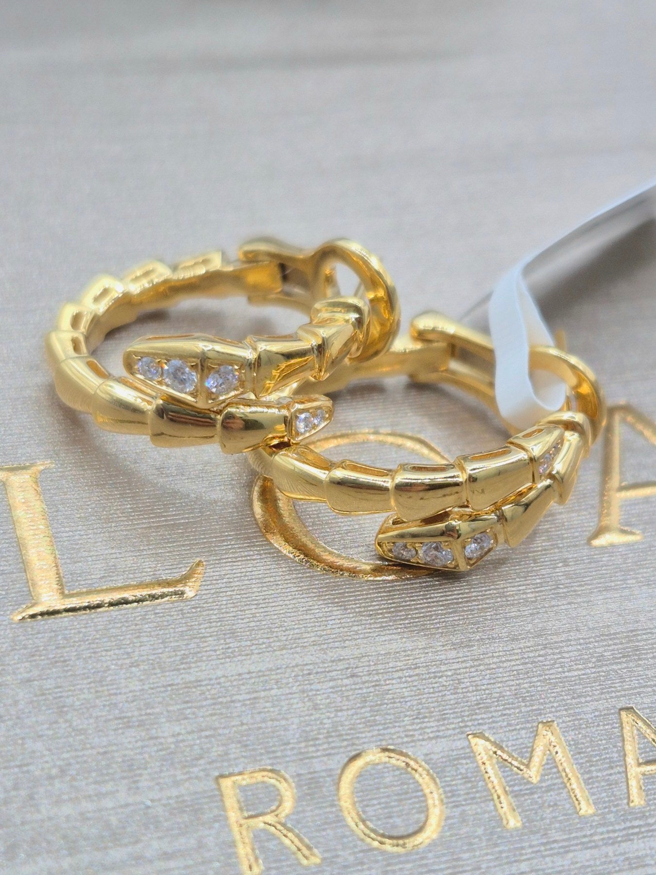 18K HK Setting Diamond Earrings